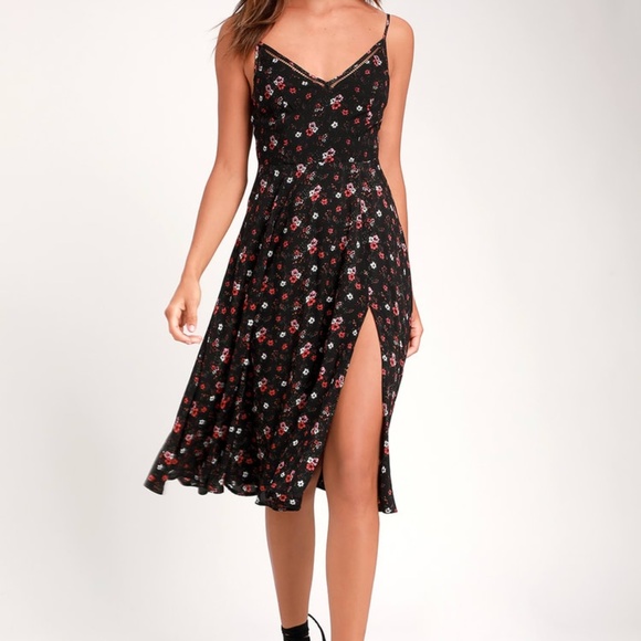 Lulus Dresses & Skirts - NWT Lulu's Esperanza Black Floral Print Midi Dress